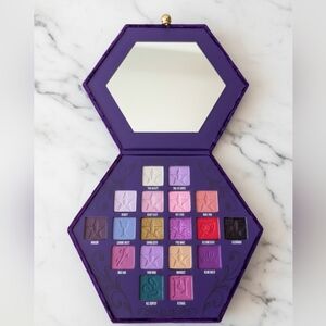 Blood Lust Palette 🎨